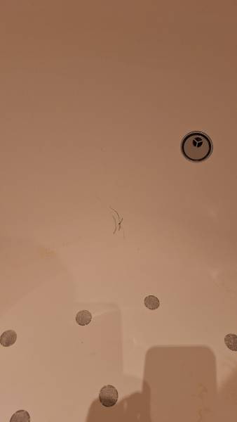 Solution Bain : votre spécialiste salle de bain  – répare les éclats et rayures même sur vos baignoires balnéothérapie synthétique !