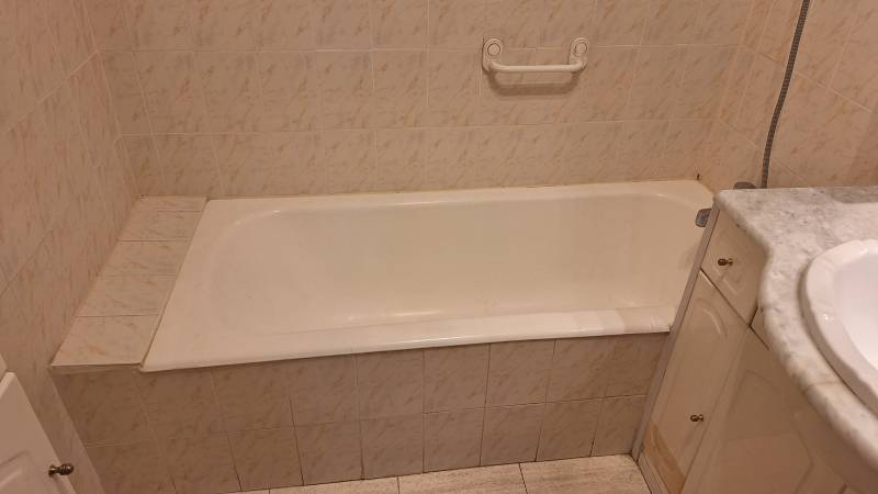 Ouverture de Baignoire Fonte IDEAL STANDARD : Sécurité et Accessibilité Garanties