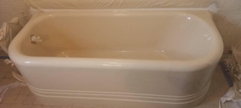Réémaillage de baignoire fonte pergamon à Vaison-la-Romaine : une rénovation spectaculaire