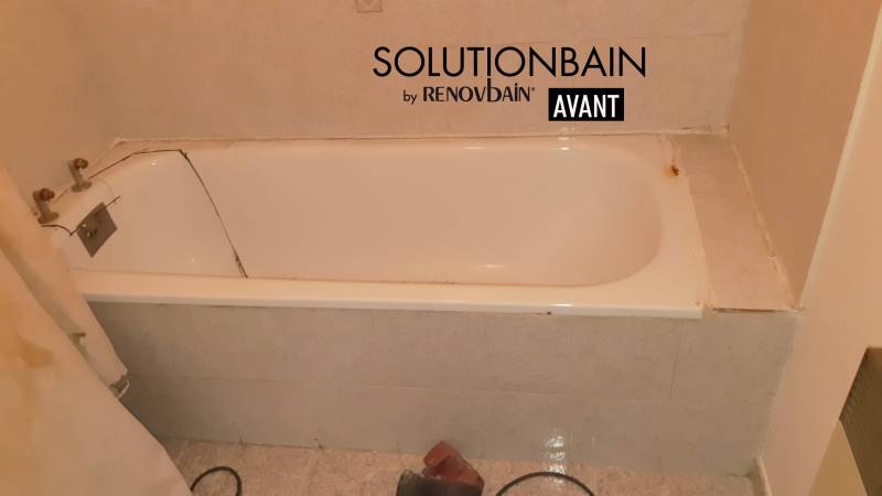 AVANT Rénover une baignoire usée par le temps à Toulon dans le Var