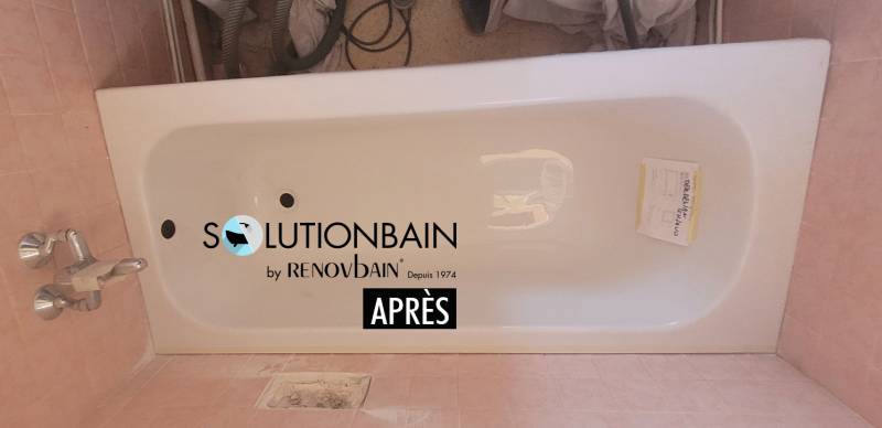 Rénovation de baignoire avec la pose d’une coque encastrable solutionbain