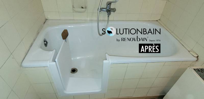 Decoupe de baignoire avec installation porte etanche