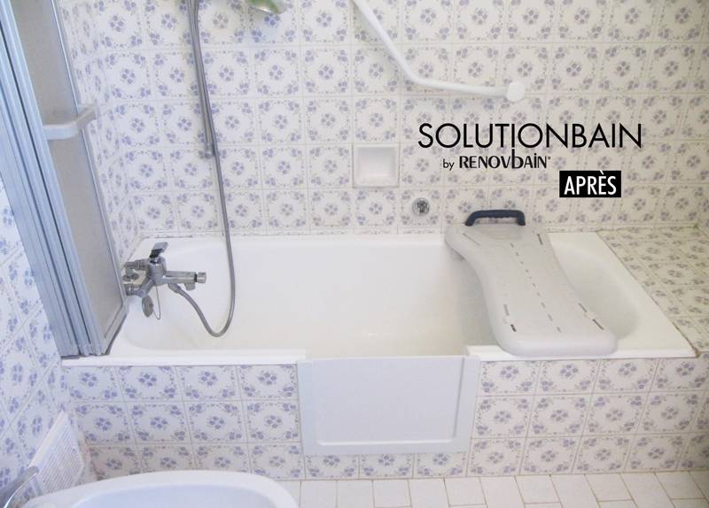 Ouverture latérale de baignoire avec portillon