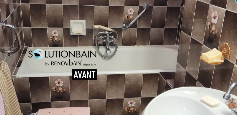 Ouverture de baignoire et installation d’une porte anti-éclaboussure