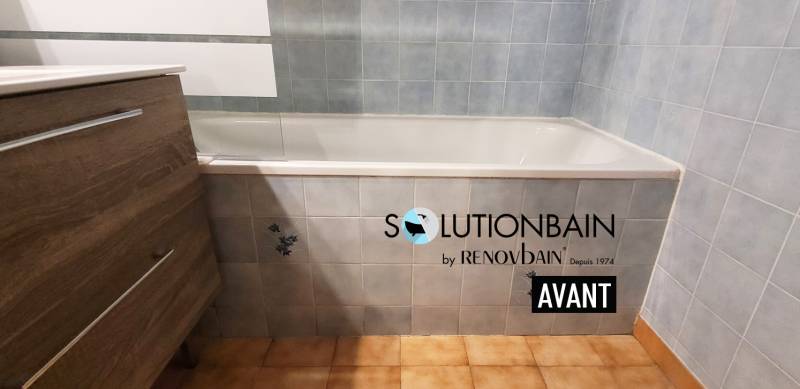 Ouverture de baignoire avec installation de porte étanche la garde